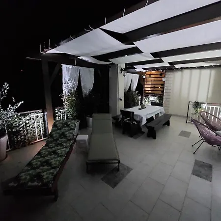 Apartment 2d *